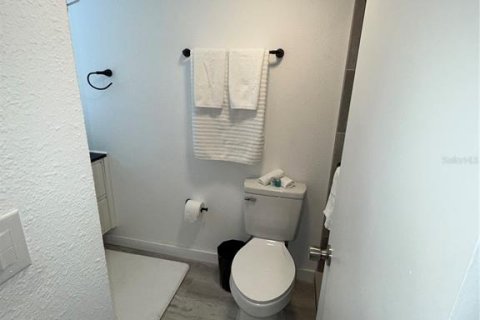 Condo in Orlando, Florida, 2 bedrooms  № 2123013 - photo 24