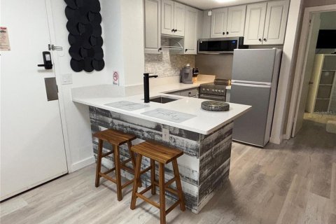Condo in Orlando, Florida, 2 bedrooms  № 2123013 - photo 6