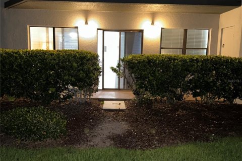 Condo in Orlando, Florida, 2 bedrooms  № 2123013 - photo 29