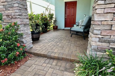 Villa ou maison à vendre à Kissimmee, Floride: 4 chambres, 216.28 m2 № 1876174 - photo 2