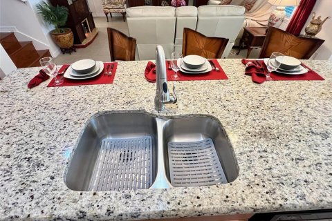 Casa en venta en Kissimmee, Florida, 4 dormitorios, 216.28 m2 № 1876174 - foto 28