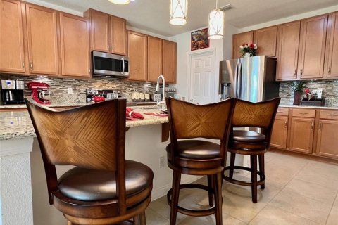 Villa ou maison à vendre à Kissimmee, Floride: 4 chambres, 216.28 m2 № 1876174 - photo 5