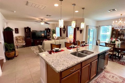 Villa ou maison à vendre à Kissimmee, Floride: 4 chambres, 216.28 m2 № 1876174 - photo 19