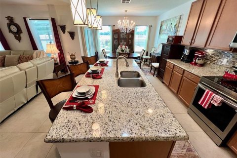 Villa ou maison à vendre à Kissimmee, Floride: 4 chambres, 216.28 m2 № 1876174 - photo 26
