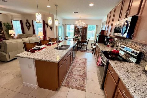Villa ou maison à vendre à Kissimmee, Floride: 4 chambres, 216.28 m2 № 1876174 - photo 4