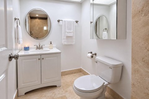 Condominio en venta en Sunny Isles Beach, Florida, 2 dormitorios, 100.98 m2 № 2414525 - foto 17