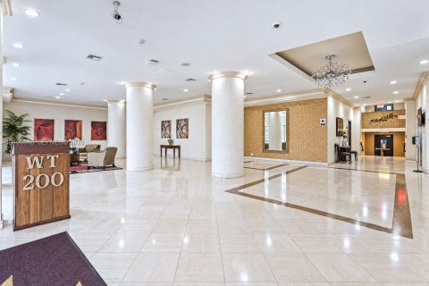 Condominio en venta en Sunny Isles Beach, Florida, 2 dormitorios, 100.98 m2 № 2414525 - foto 19