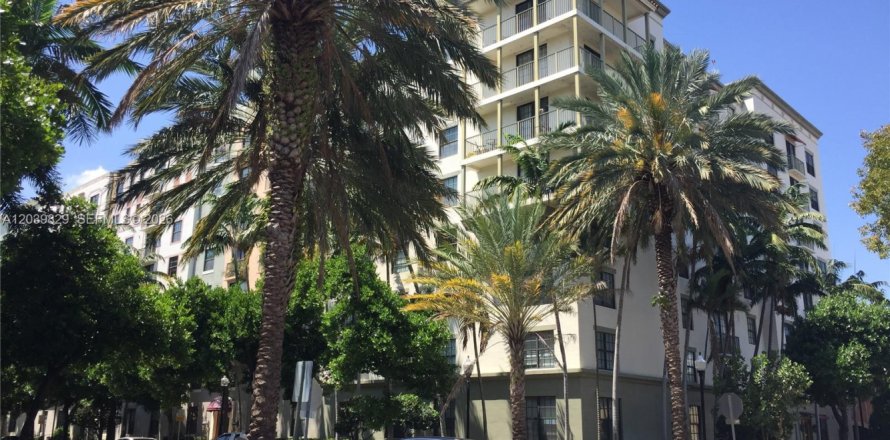 Condo in Hollywood, Florida, 1 bedroom № 2086405