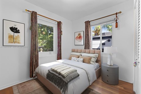 House in Miami, Florida 3 bedrooms, 98.57 sq.m. № 2008482 - photo 14