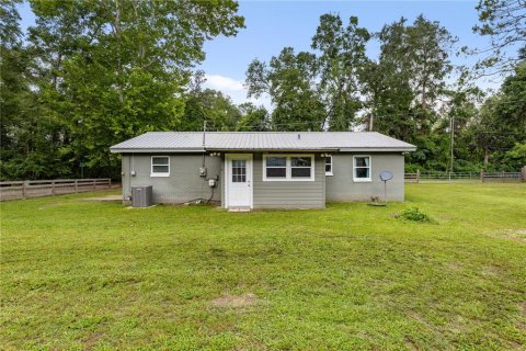 House in High Springs, Florida 3 bedrooms, 109.72 sq.m. № 1828595 - photo 19