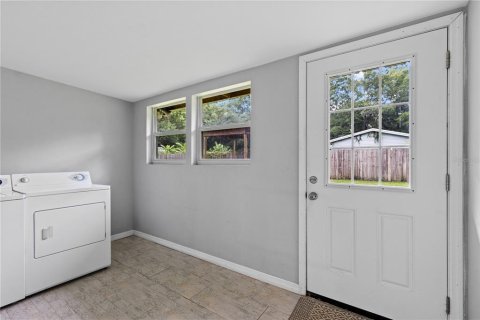 House in High Springs, Florida 3 bedrooms, 109.72 sq.m. № 1828595 - photo 18