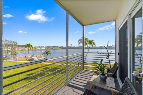 Condominio en venta en Hollywood, Florida, 2 dormitorios, 84.45 m2 № 2027922 - foto 11