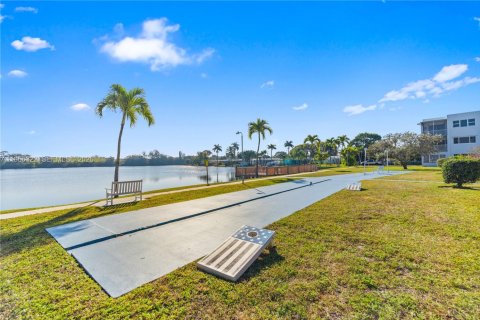 Condominio en venta en Hollywood, Florida, 2 dormitorios, 84.45 m2 № 2027922 - foto 25