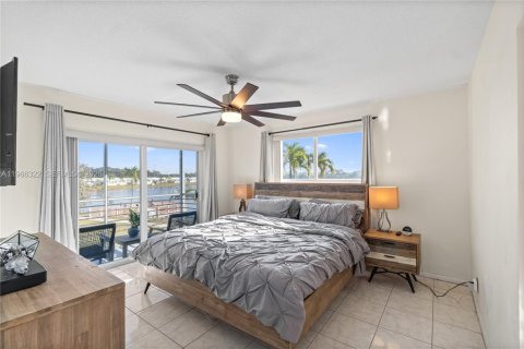 Condominio en venta en Hollywood, Florida, 2 dormitorios, 84.45 m2 № 2027922 - foto 14