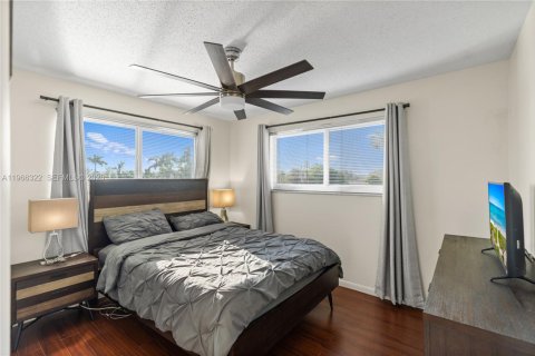 Condominio en venta en Hollywood, Florida, 2 dormitorios, 84.45 m2 № 2027922 - foto 17