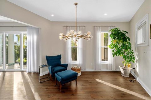 Casa en venta en Tampa, Florida, 6 dormitorios, 436.73 m2 № 1795440 - foto 19