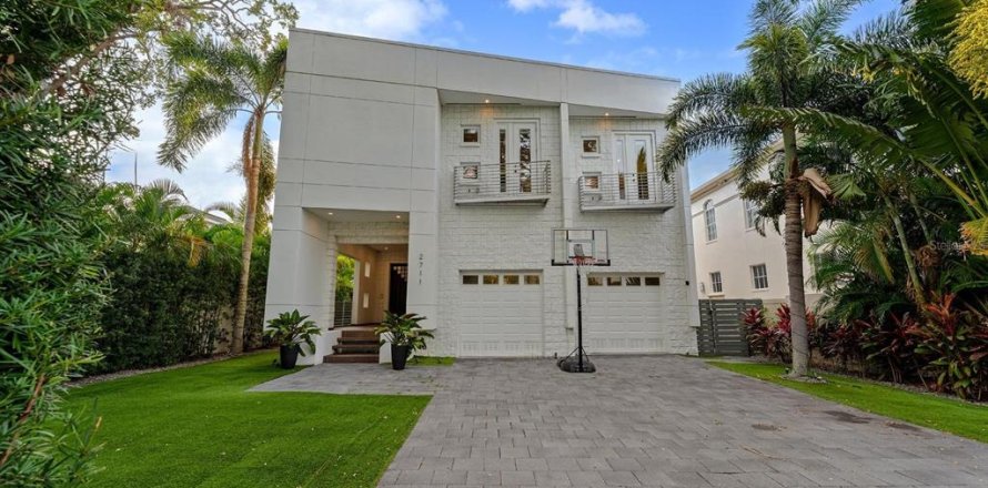Casa en Tampa, Florida 6 dormitorios, 436.73 m2 № 1795440