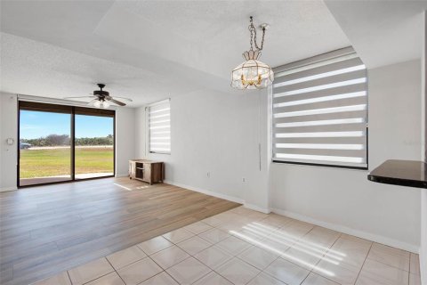 Copropriété à vendre à Ormond Beach, Floride: 2 chambres, 118.45 m2 № 2134759 - photo 5