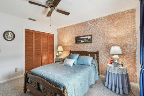 Condo in Land O' Lakes, Florida, 2 bedrooms  № 1562558 - photo 29
