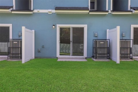 Adosado en venta en Jacksonville, Florida, 3 dormitorios, 137.59 m2 № 1792850 - foto 20