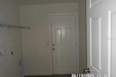 House in Eustis, Florida 3 bedrooms, 112.88 sq.m. № 1838804 - photo 11
