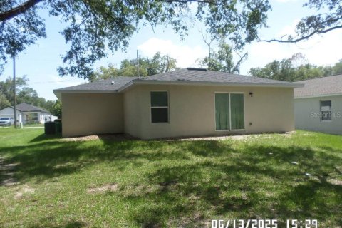 House in Eustis, Florida 3 bedrooms, 112.88 sq.m. № 1838804 - photo 2