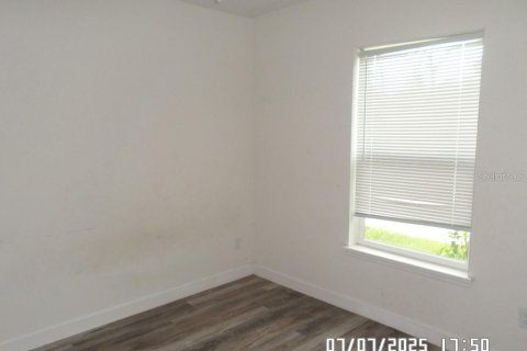 House in Eustis, Florida 3 bedrooms, 112.88 sq.m. № 1838804 - photo 7