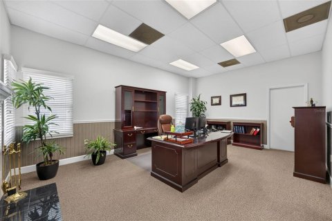 Immobilier commercial à vendre à Winter Park, Floride: 561.97 m2 № 2224646 - photo 21