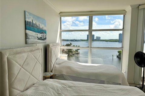 Copropriété à vendre à Aventura, Floride: 2 chambres, 105.91 m2 № 1946374 - photo 13