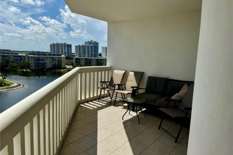 Copropriété à vendre à Aventura, Floride: 2 chambres, 105.91 m2 № 1946374 - photo 15
