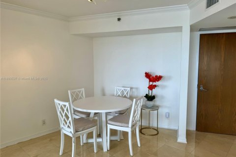 Copropriété à vendre à Aventura, Floride: 2 chambres, 105.91 m2 № 1946374 - photo 5