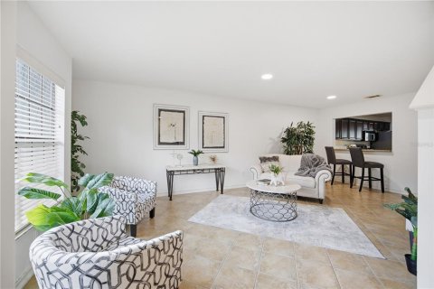 Copropriété à vendre à Tampa, Floride: 2 chambres, 110.09 m2 № 2388176 - photo 5