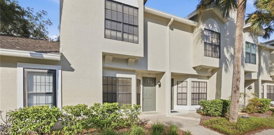 Condo à Tampa, Floride, 2 chambres  № 2388176