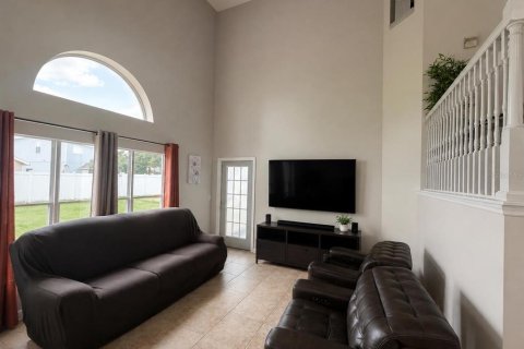 Villa ou maison à vendre à Orlando, Floride: 4 chambres, 213.49 m2 № 2334236 - photo 3