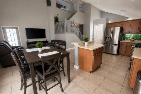 Villa ou maison à vendre à Orlando, Floride: 4 chambres, 213.49 m2 № 2334236 - photo 4