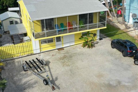 Villa ou maison à vendre à Islamorada, Village of Islands, Floride: 4 chambres, 156.08 m2 № 1948419 - photo 2