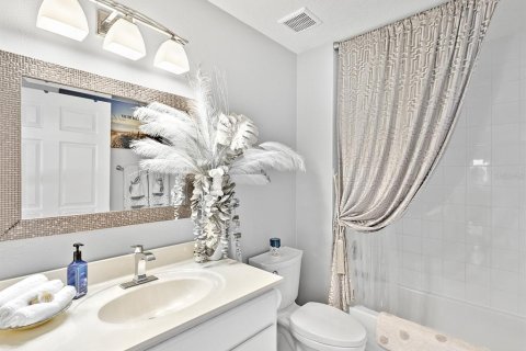 Condo in Venice, Florida, 2 bedrooms  № 1635117 - photo 11