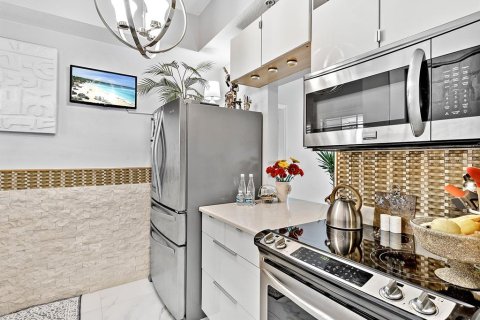 Condo in Venice, Florida, 2 bedrooms  № 1635117 - photo 5