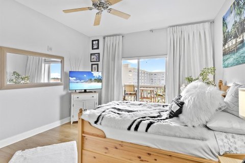 Condo in Venice, Florida, 2 bedrooms  № 1635117 - photo 18