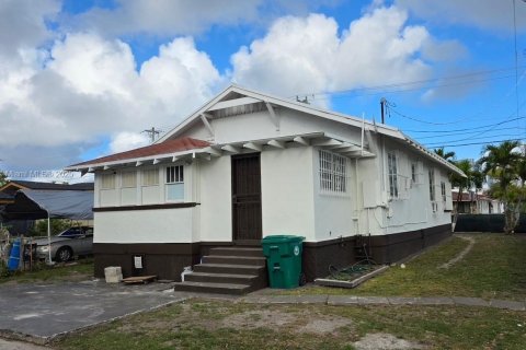 Купить виллу или дом в Майами, Флорида 3 спальни, 135.64м2, № 2079267 - фото 4