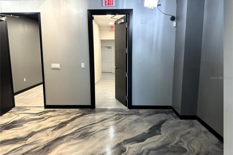 Immobilier commercial à louer à Clearwater, Floride: 102.19 m2 № 2134568 - photo 12