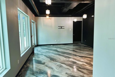 Immobilier commercial à louer à Clearwater, Floride: 102.19 m2 № 2134568 - photo 4