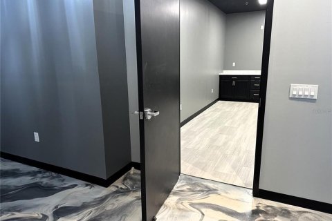 Immobilier commercial à louer à Clearwater, Floride: 102.19 m2 № 2134568 - photo 14