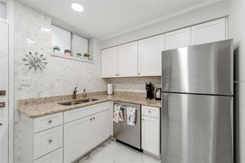 Condo in Winter Park, Florida, 1 bedroom  № 2199749 - photo 6