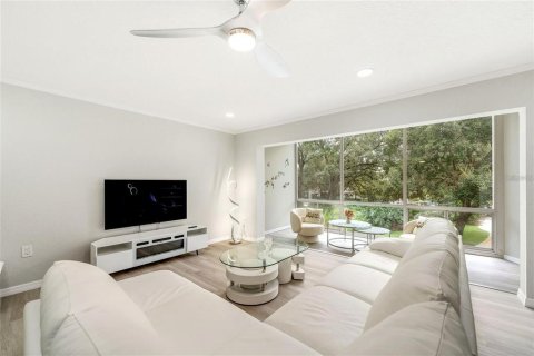 Condo in Winter Park, Florida, 1 bedroom  № 2199749 - photo 12