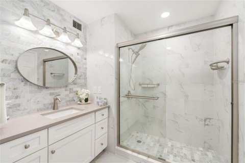Condo in Winter Park, Florida, 1 bedroom  № 2199749 - photo 17