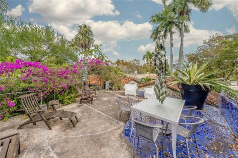 Villa ou maison à louer à Coral Gables, Floride: 1 chambre, 65.03 m2 № 2153731 - photo 7