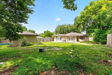 House in Mount Dora, Florida 4 bedrooms, 151.99 sq.m. № 2393454 - photo 30