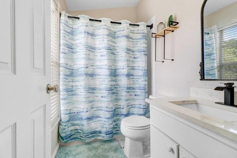 Townhouse in Tampa, Florida 2 bedrooms, 118.54 sq.m. № 2237175 - photo 24