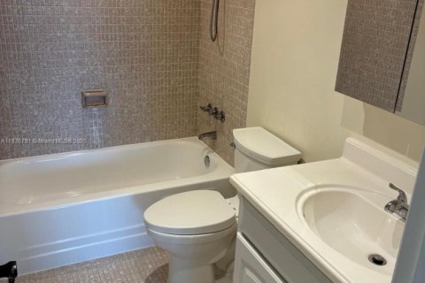Copropriété à louer à Miami, Floride: 2 chambres, 115.94 m2 № 1821823 - photo 8